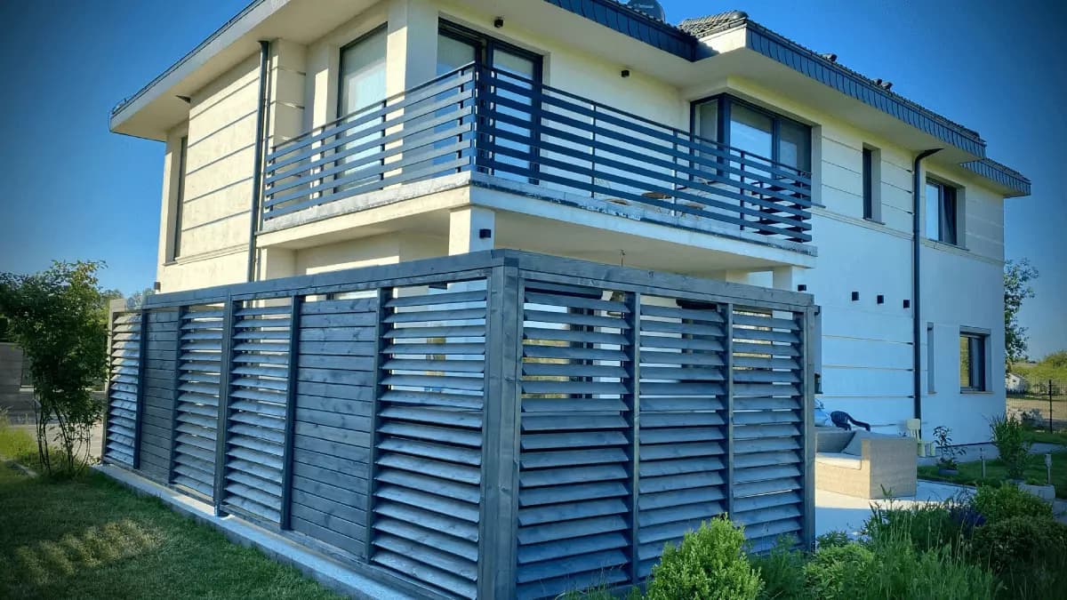 zdjęcie do sekcji Żaluzje drewniane 🪟